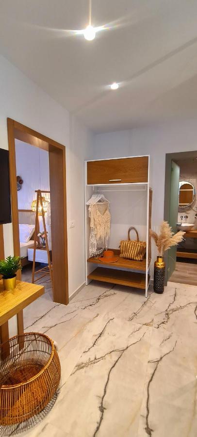 Costa Anastasia_Sea View Suites Vrasná Eksteriør billede