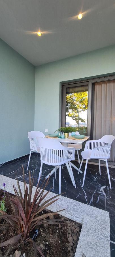Costa Anastasia_Sea View Suites Vrasná Eksteriør billede