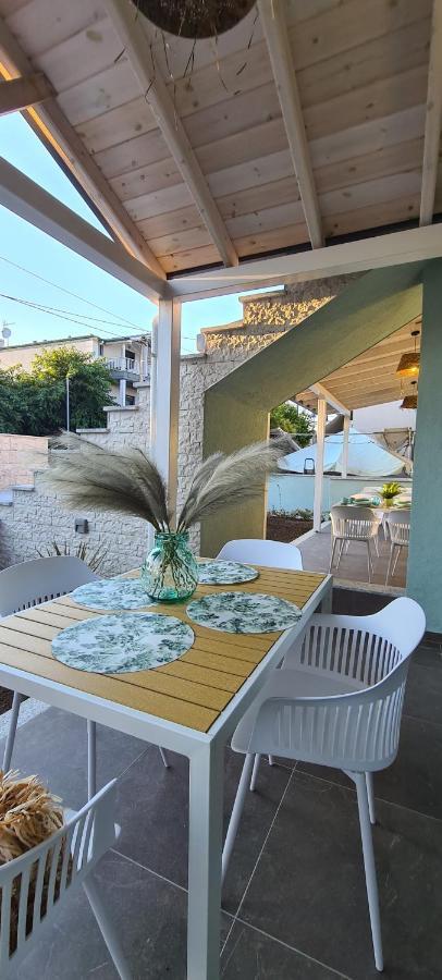 Costa Anastasia_Sea View Suites Vrasná Værelse billede